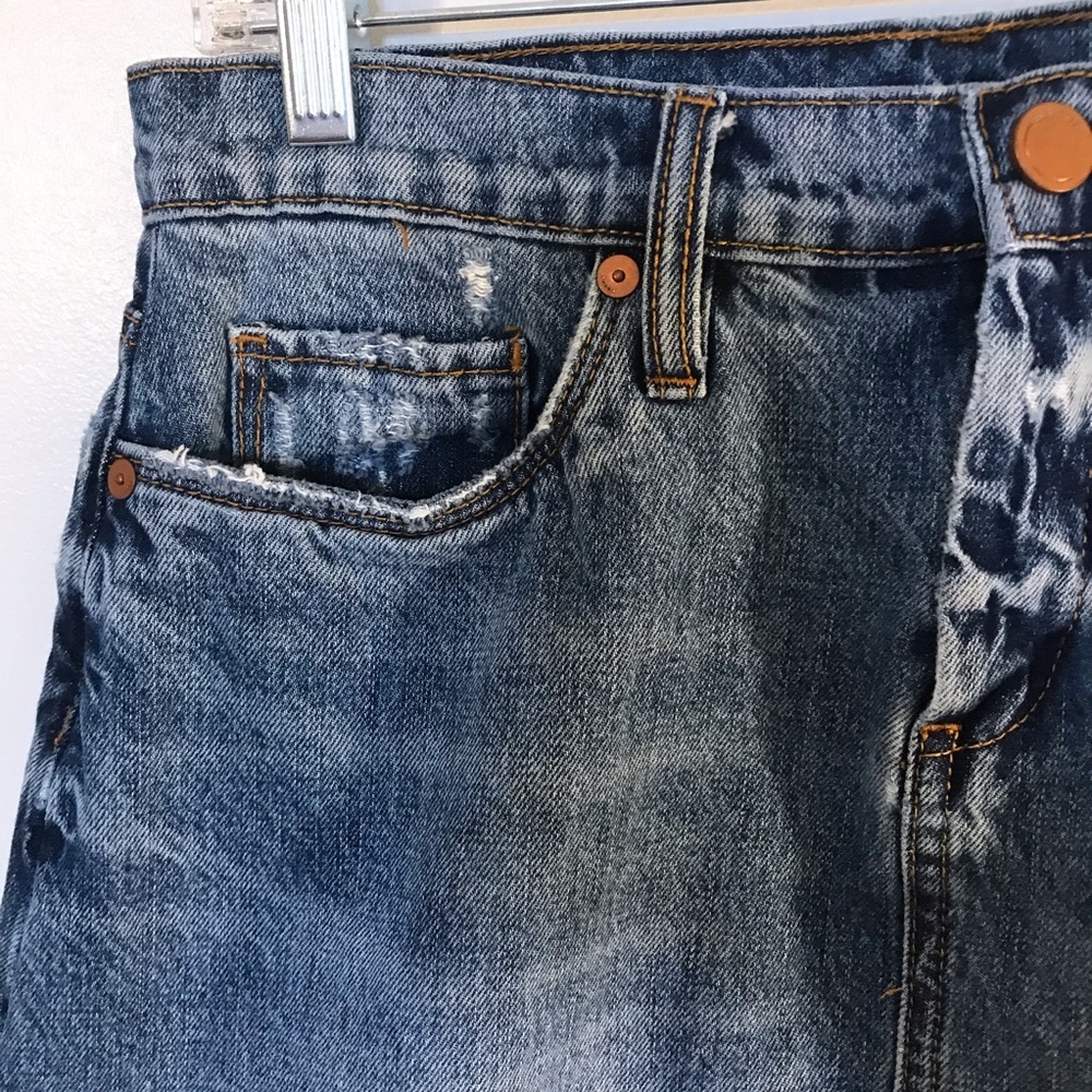 BLANK NYC Blue Denim Distressed Raw Hem Mini Skirt - Picture 3 of 7